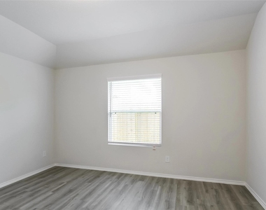 22395 Dominguez Drive - Photo Thumbnail 8