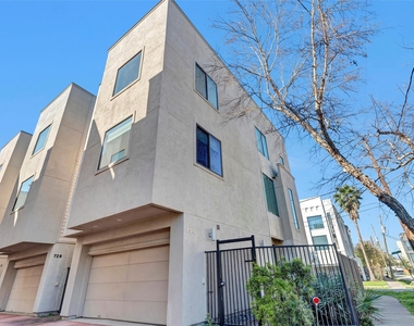 731 Reinerman Street - Photo Thumbnail 3