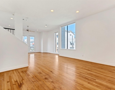 731 Reinerman Street - Photo Thumbnail 25