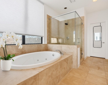731 Reinerman Street - Photo Thumbnail 15
