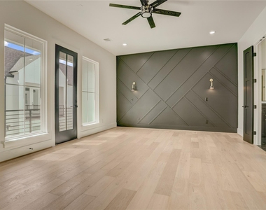 1907 Lauderdale Street - Photo Thumbnail 10