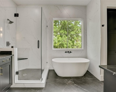 1907 Lauderdale Street - Photo Thumbnail 14