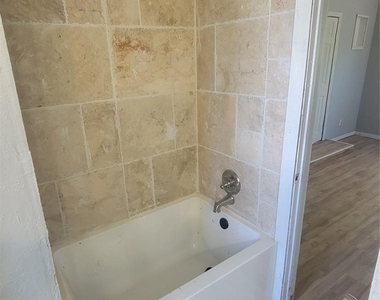 12018 Sandpiper Road - Photo Thumbnail 14