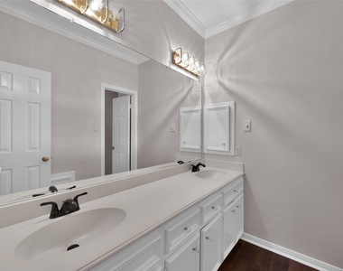 1803 Quiet Country Court - Photo Thumbnail 24