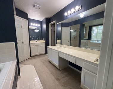 2136 Gemini Street - Photo Thumbnail 3