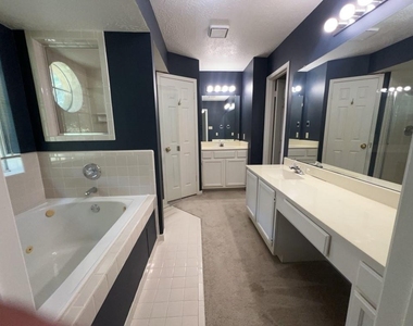 2136 Gemini Street - Photo Thumbnail 2