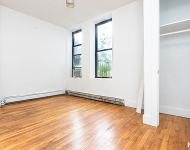 1044 Putnam Ave - Photo Thumbnail 16