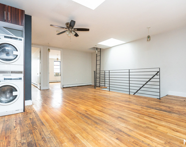 1044 Putnam Ave - Photo Thumbnail 4