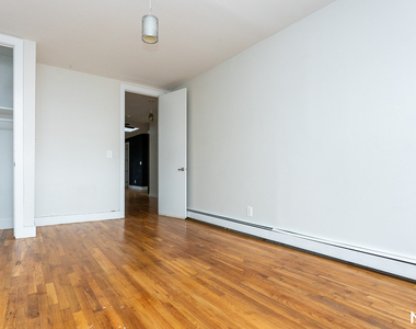 1044 Putnam Ave - Photo Thumbnail 13