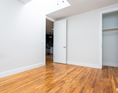 1044 Putnam Ave - Photo Thumbnail 15