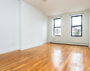 1044 Putnam Ave - Photo Thumbnail 11