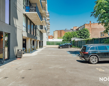 824 Lexington Ave - Photo Thumbnail 2