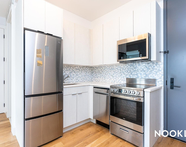 849 Dekalb Ave - Photo Thumbnail 10