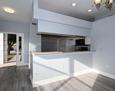 24852 Portofino Dr - Photo Thumbnail 4