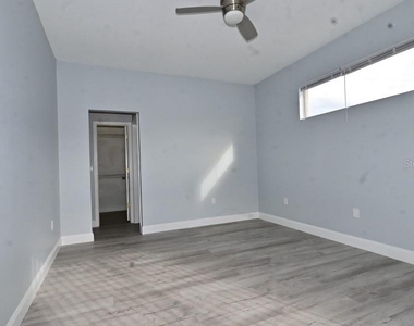 24852 Portofino Dr - Photo Thumbnail 7