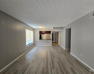 7838 Niagara Avenue - Photo Thumbnail 11