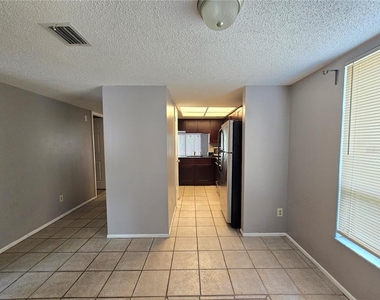 7838 Niagara Avenue - Photo Thumbnail 8