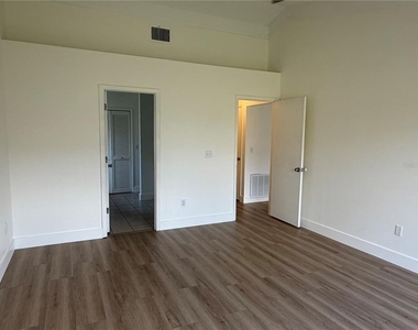 1518 Storington Avenue - Photo Thumbnail 12