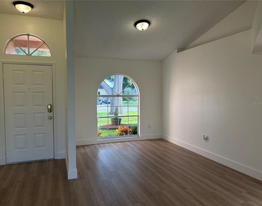 1518 Storington Avenue - Photo Thumbnail 4