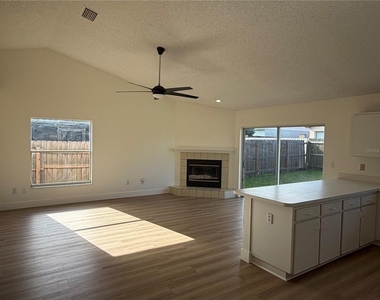 1518 Storington Avenue - Photo Thumbnail 7