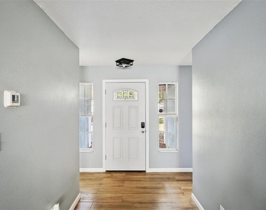 3501 W Reynolds Street - Photo Thumbnail 3