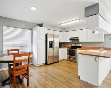 3501 W Reynolds Street - Photo Thumbnail 10