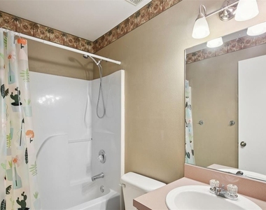 3501 W Reynolds Street - Photo Thumbnail 20