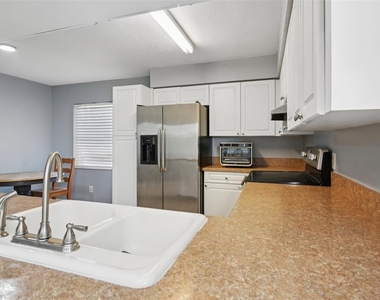 3501 W Reynolds Street - Photo Thumbnail 8