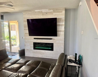11344 Emerald Shore Drive - Photo Thumbnail 4