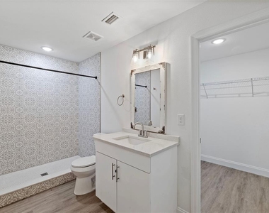 1315 Tioga Avenue - Photo Thumbnail 10