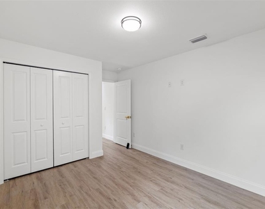 1315 Tioga Avenue - Photo Thumbnail 15