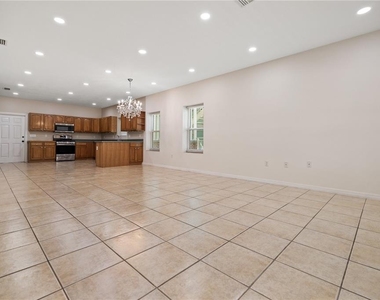609 E Orange Street - Photo Thumbnail 4