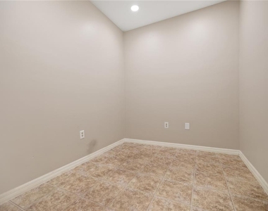 609 E Orange Street - Photo Thumbnail 10