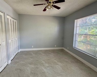 14649 Pine Glen Circle - Photo Thumbnail 6