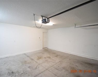 10106 Rosemary Leaf Lane - Photo Thumbnail 40