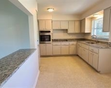1512 Picardy Circle - Photo Thumbnail 1
