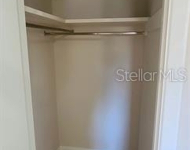 1512 Picardy Circle - Photo Thumbnail 13