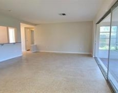 1512 Picardy Circle - Photo Thumbnail 2