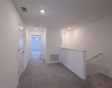 8248 Corner Pine Way - Photo Thumbnail 24