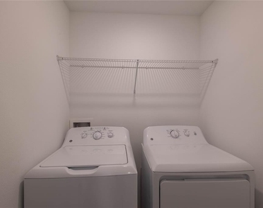 8248 Corner Pine Way - Photo Thumbnail 26