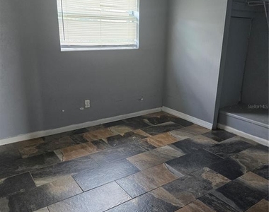 1218 Lorie Circle - Photo Thumbnail 1