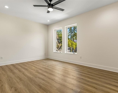 412 W Amelia Avenue - Photo Thumbnail 20
