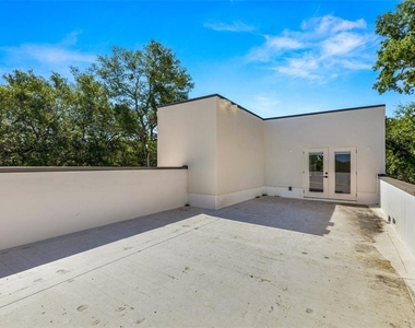 412 W Amelia Avenue - Photo Thumbnail 30