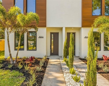 412 W Amelia Avenue - Photo Thumbnail 1