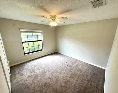 9746 Sage Creek Drive - Photo Thumbnail 17