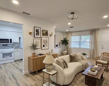1282 Robin Hood Lane - Photo Thumbnail 2