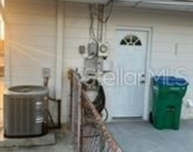 6807 113th Street - Photo Thumbnail 10