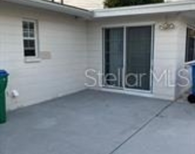 6807 113th Street - Photo Thumbnail 11