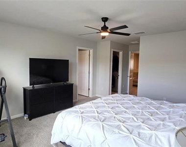 4100 Cloud Hopper Way - Photo Thumbnail 21