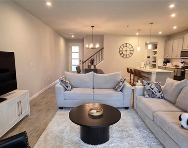4100 Cloud Hopper Way - Photo Thumbnail 17